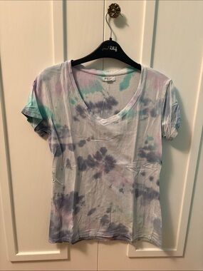 Ardene Pastel Tie-Dye V-Neck Short Sleeve Top - Mint, Lavender, Gray